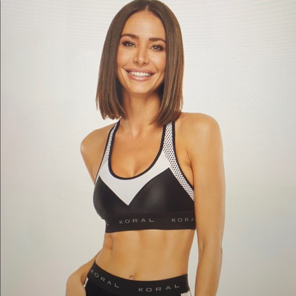 Koral Emblem Versatility Bra